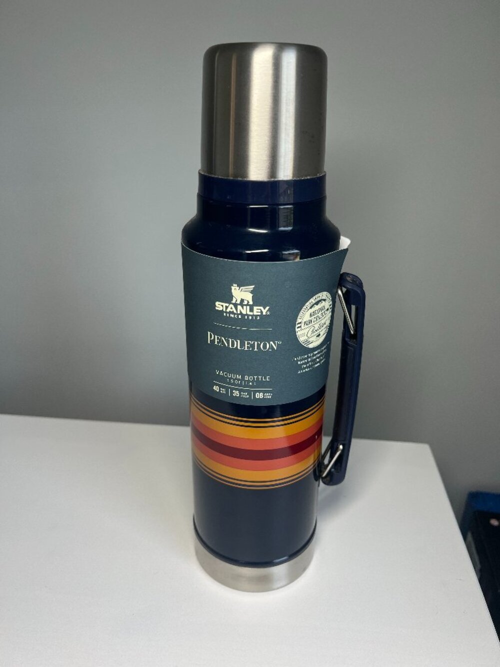 New Stanley Pendleton 1.5 Qt Vacuum Bottle Navy Blue
